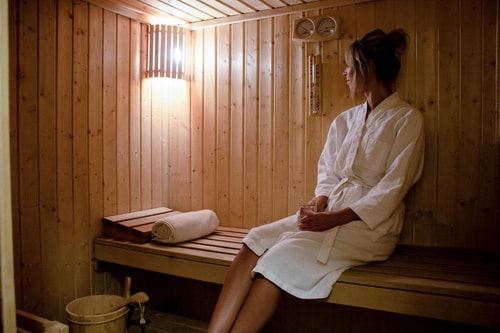 Studio Apartment near ADCB and Sharaf DG Metro 10 Luxury Bookings