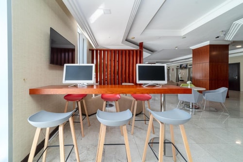 Deluxe Studio Near Reef Mall By Luxury Bookings 14 Luxury Bookings