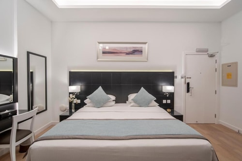 Two Bedroom Apartment Near Mashreq Metro Station 0 Luxury Bookings