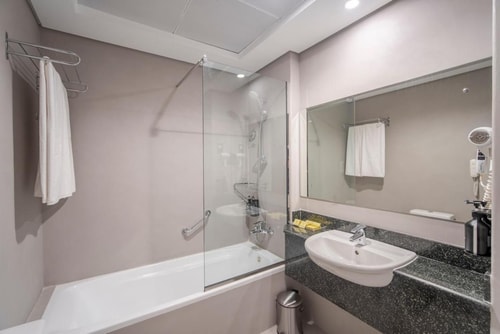 Two Bedroom Apartment Near Mashreq Metro Station 10 Luxury Bookings