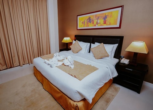Superior King Room Near to Delma Park 0 Luxury Bookings