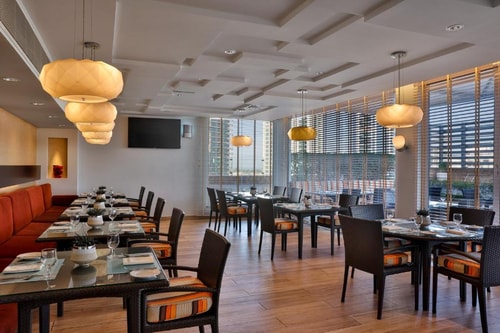 Deluxe Two Bedroom Apartment Near Carrefour Market 9 Luxury Bookings