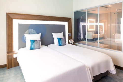 King Room Near Workshop Café By Luxury Bookings 1 Luxury Bookings