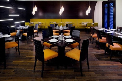 Deluxe King Or Twin Room Near Rotana Jaddaf 11 Luxury Bookings