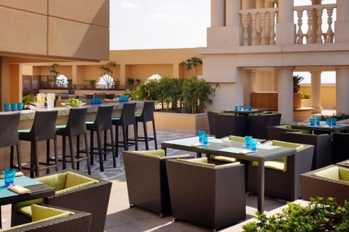 Deluxe King Or Twin Room Near Rotana Jaddaf 12 Luxury Bookings