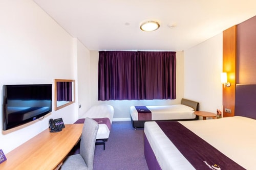 Family Room Near Abu Dhabi International Airport 11 Luxury Bookings