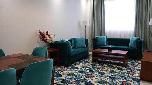 Two Bedroom Apartment Near by House of Golden Tea 15 Luxury Bookings