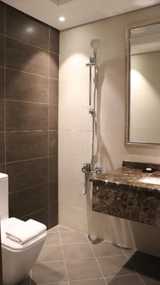 Two Bedroom Apartment Near by House of Golden Tea 19 Luxury Bookings