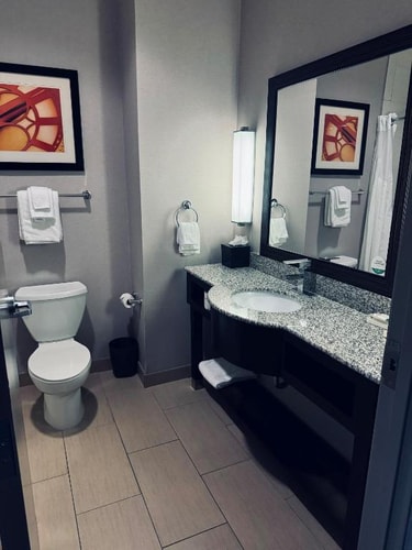 Standard Room Near Pima Medical Institute HOU 1 Luxury Bookings