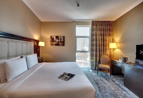 2 Bedroom Suite Near Deira City Centre Metro 1 Luxury Bookings