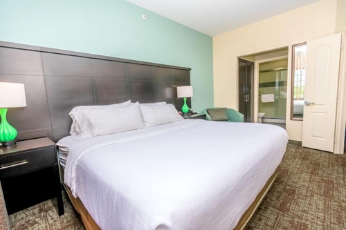 Queen Studio Suite Near Thorne Stadium HOU 1 Luxury Bookings