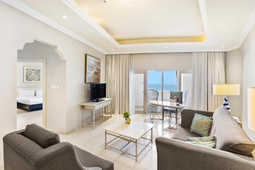 1 Bedroom Apartment Near SeaWake Watersport RAS 2 Luxury Bookings