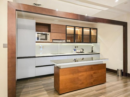 Executive 2 Bedroom Suite City View Near To Deira 4 Luxury Bookings