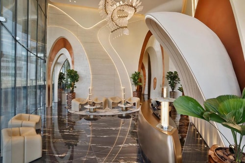 Deluxe King Room Near To Skydive Dubai 9 Luxury Bookings