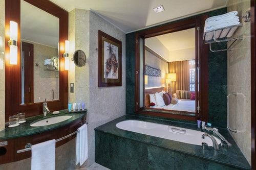 Two Bedroom Apartment Near Central Park Towers 7 Luxury Bookings