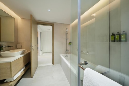Deluxe 2 Bedroom Apartment Pet Friendly At Palm 8 Luxury Bookings