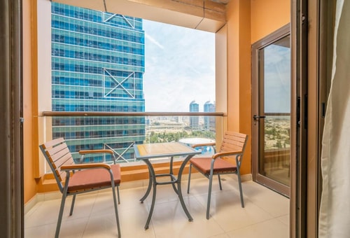 1 Bedroom Apartment Near DIC Metro Station 15 Luxury Bookings