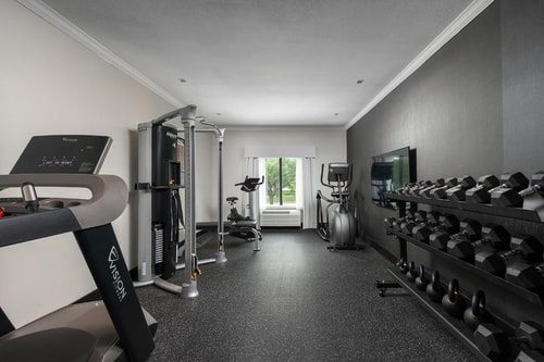 Standard King Room Near Arthur Storey Park HOU 12 Luxury Bookings