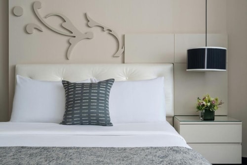 Cozy King Room Near Skydeck Chicago CHI 2 Luxury Bookings