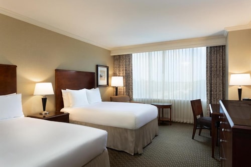 King Or Twin Room Near Chapel Of The Oaks HOU 1 Luxury Bookings