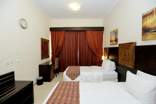 Classic Two Bedroom Near Mall Of Emirates 1 Luxury Bookings