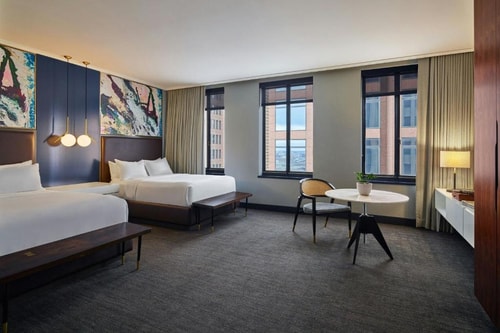 Queen Room Near James W Aston Park DAL 2 Luxury Bookings