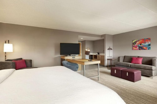 King Room Near Harris Central Appraisal HOU 1 Luxury Bookings