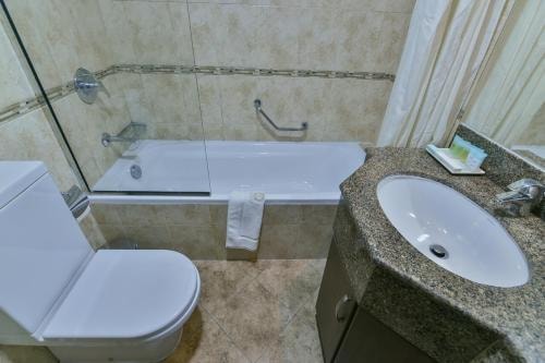 2 Bedroom Apartment Near Masjid Al Khabeesi Dubai 7 Luxury Bookings