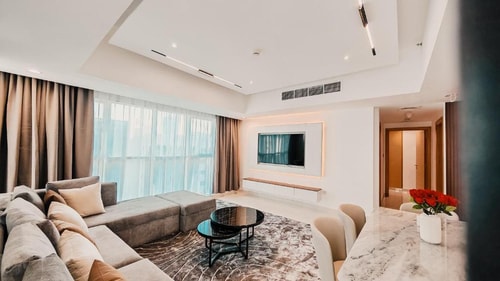 Two Bedroom Apartment Sea View Near Capital Park 9 Luxury Bookings