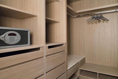 Two Bedroom Apartment Near Bayshore Beach Club 9 Luxury Bookings