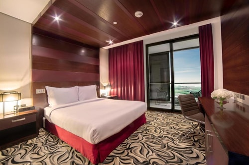 Deluxe Suite Near Cyan Beach By luxury Bookings 1 Luxury Bookings
