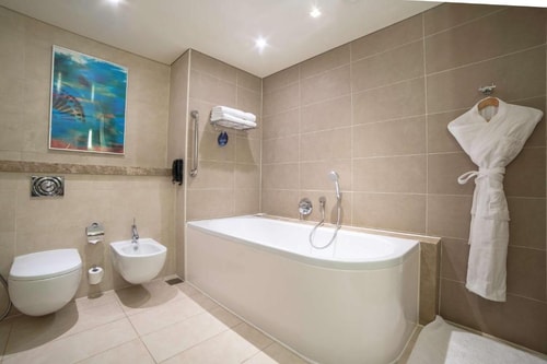 Deluxe Suite Near Cyan Beach By luxury Bookings 19 Luxury Bookings