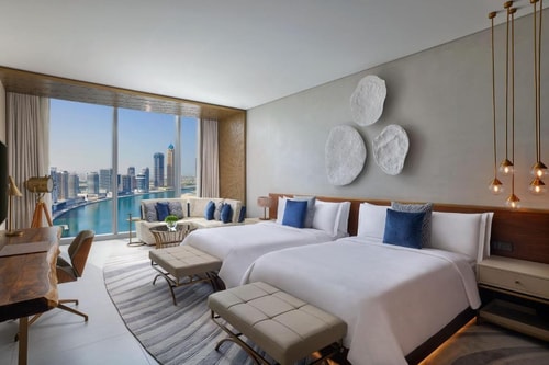 Deluxe King Room Near West Burry Business Tower. 19 Luxury Bookings