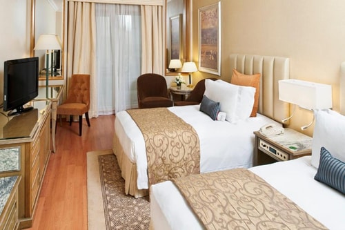 Deluxe Room near World Trade Centre 1 Luxury Bookings