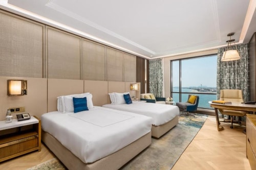 Luxury Suite Room In Palm Jumeirah 32 Luxury Bookings