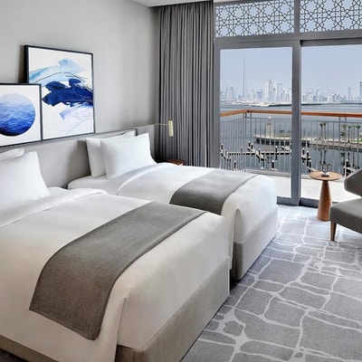 Deluxe Room Near creek Marina Yacht Cub 12 Luxury Bookings