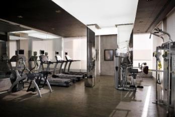 Standard 2 Bedroom Apartment Near WTC Metro 21 Luxury Bookings