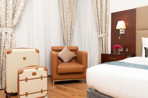 Deluxe Room Near Sahara Center Sharjah 17 Luxury Bookings
