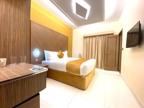 Standard Room Nearby Falcon Oasis Tours 0 Luxury Bookings