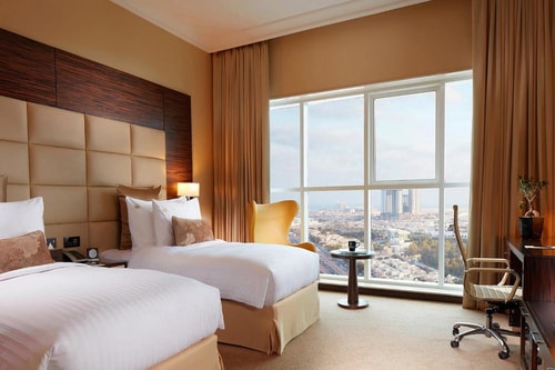 Deluxe King Room Near Electra Park Abu Dhabi 2 Luxury Bookings