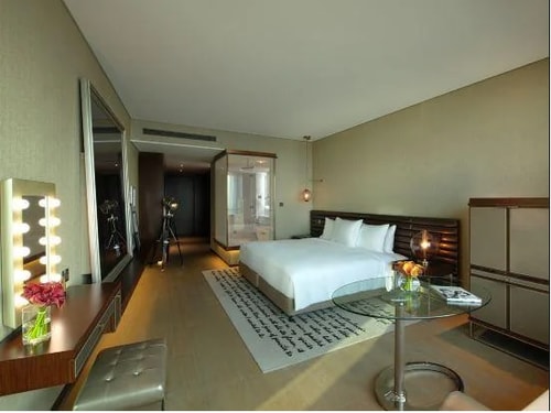 Scene Room Near Damac Royal Business 1 Luxury Bookings