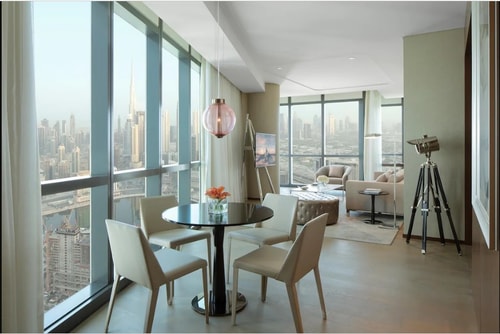Premiere Suite Near Damac Royal Business. 4 Luxury Bookings