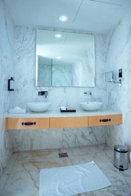 One Bedroom Suite Near Jabal Hafit National Park 5 Luxury Bookings