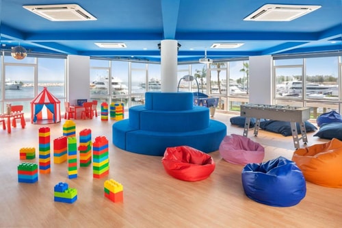 familyJunior Suite Near Jabel Ali Beach 10 Luxury Bookings