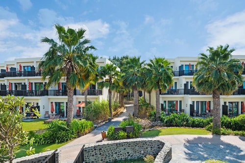 familyJunior Suite Near Jabel Ali Beach 11 Luxury Bookings