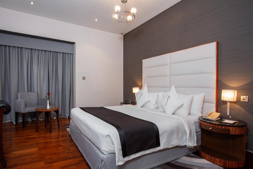 One Bedroom Apartment Near Business Bay Metro Luxury Bookings