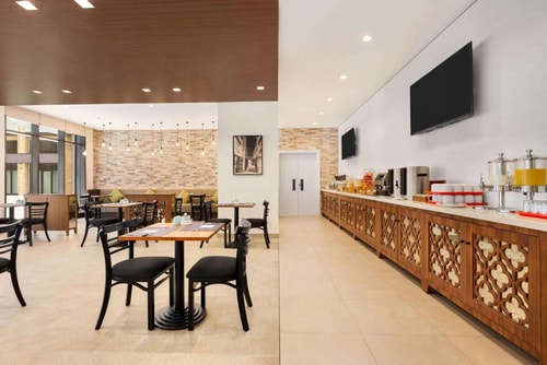 Superior Room Near Bait al Banat women Museum 7 Luxury Bookings