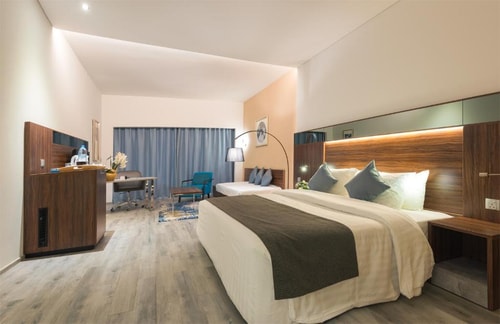 King Studio Pool View Near Dreamland Aqua Park 1 Luxury Bookings