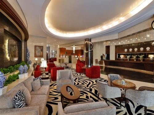 Deluxe Room Near Dubai Internet City Metro Ab 4 Luxury Bookings