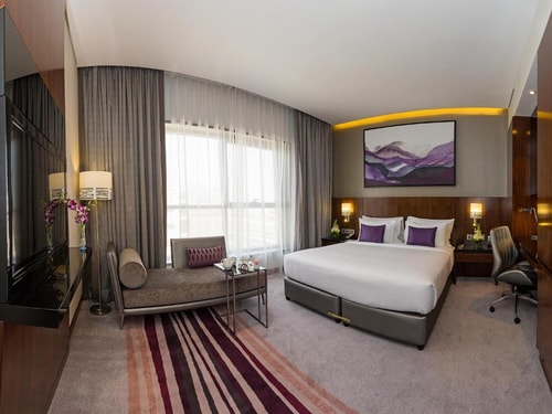Classic Room Near Mall Of The Emirates 1 Luxury Bookings